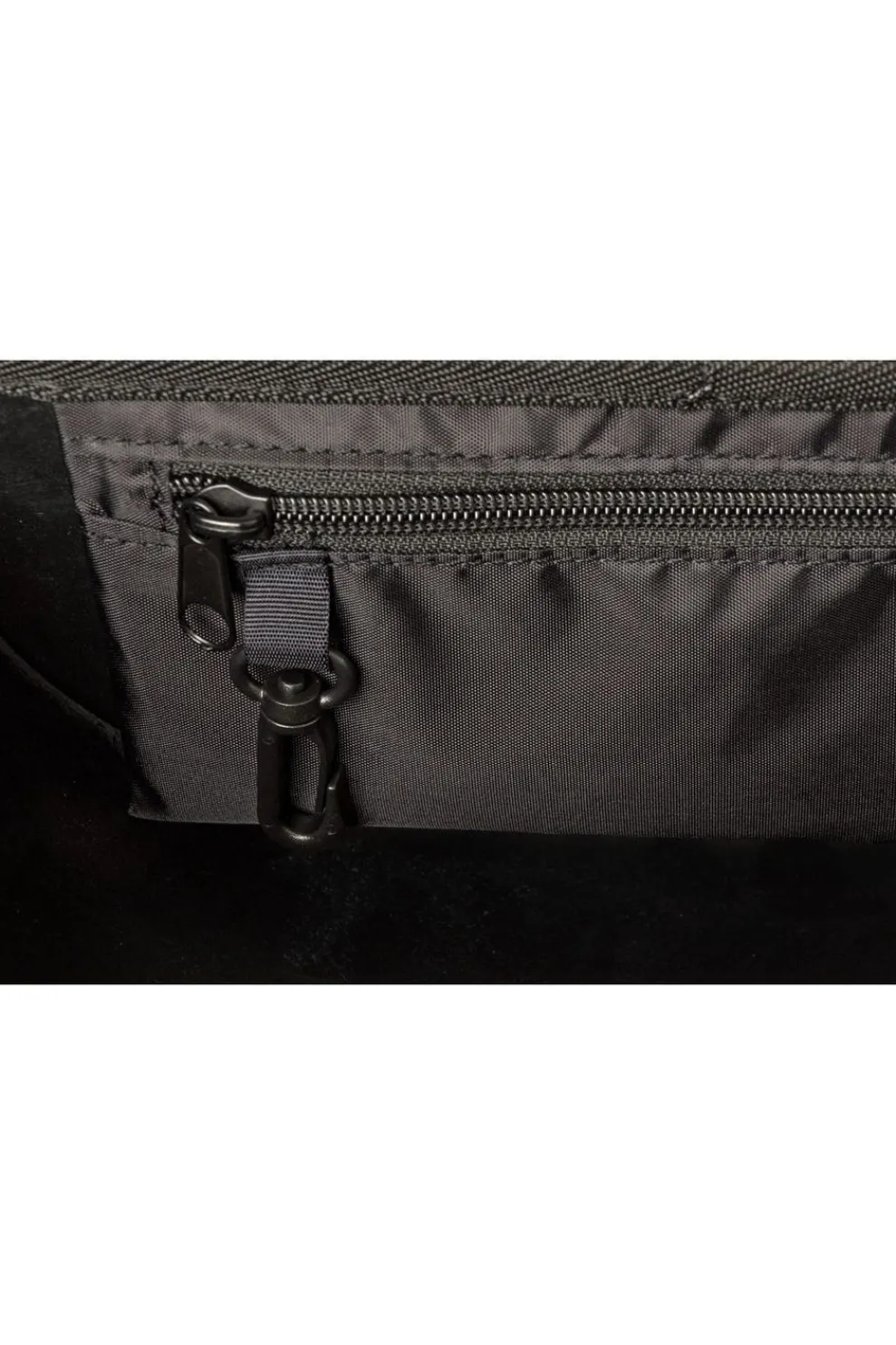 Online Agu Stuurtas Shelter Tech Black