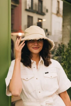 Best Barts Pet Huahina Sand