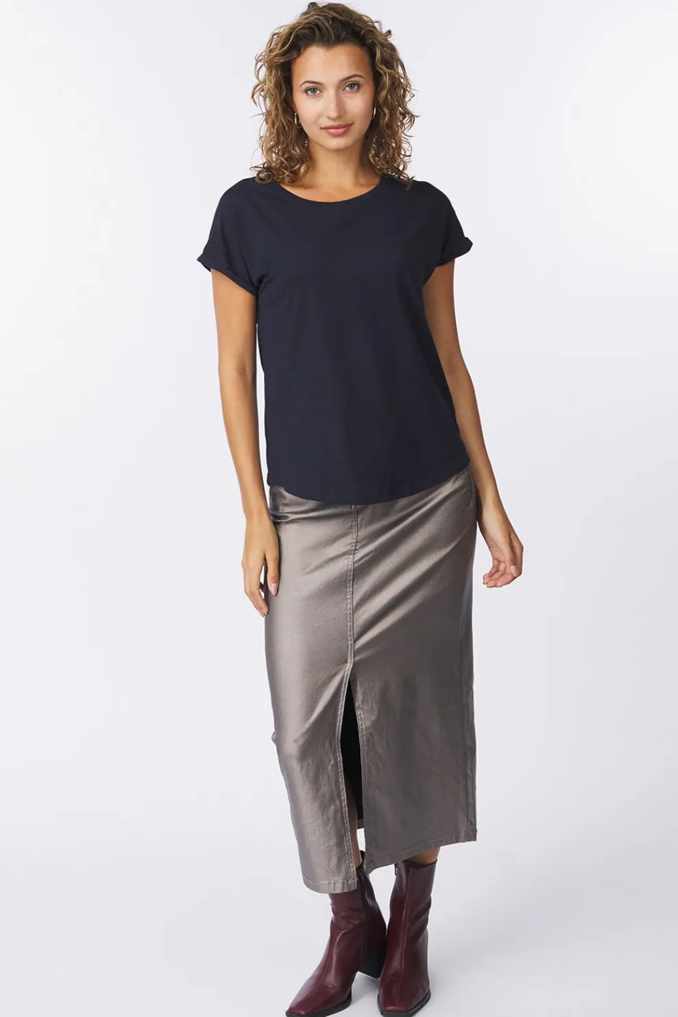 Pamila-B.Young Discount