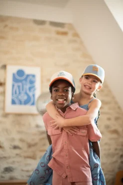 Pet Cas-Trucker-Dance-Chamaye Clearance