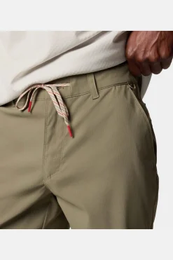 Clearance Columbia Short Tech Trail™ Utility Short Stone Green