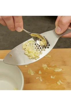 Gadget Fish Garlic Press-Kikkerland Clearance