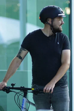 Discount Melon Fietshelm E-Series Black Ice