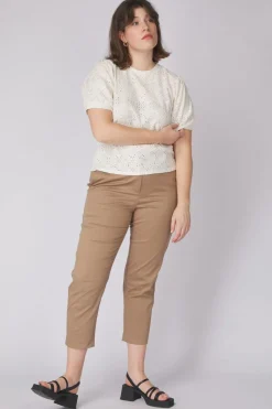 Hot Object T-Shirt Feodora Cloud Dancer