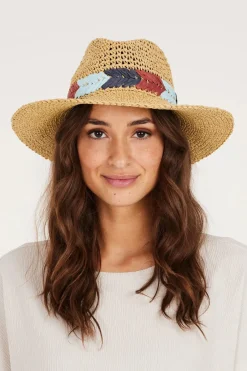 Hoed Aretha Hat-Protest Best