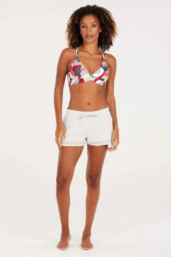 Short Tenerife-Protest Fashion