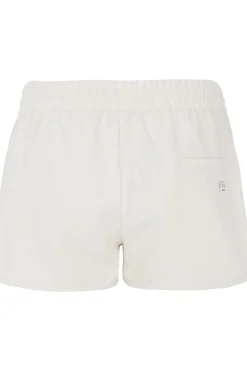 Short Tenerife-Protest Fashion