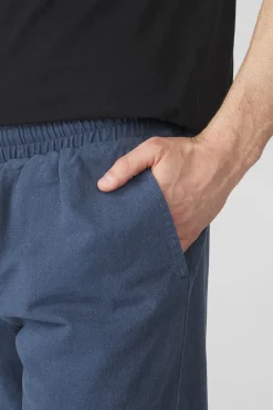 Clearance Revolution Short 4054