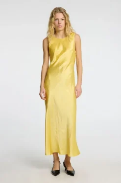 Jurk Selene Sl Cowl Back-Selected Fashion