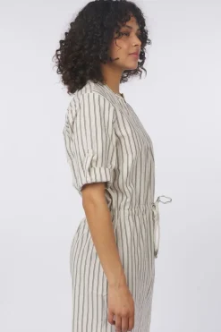 Discount Soaked in Luxury Jurk Slanvitte Zaya Beige With Black Stripe