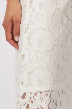 Rok Sltaya-Soaked in Luxury Online