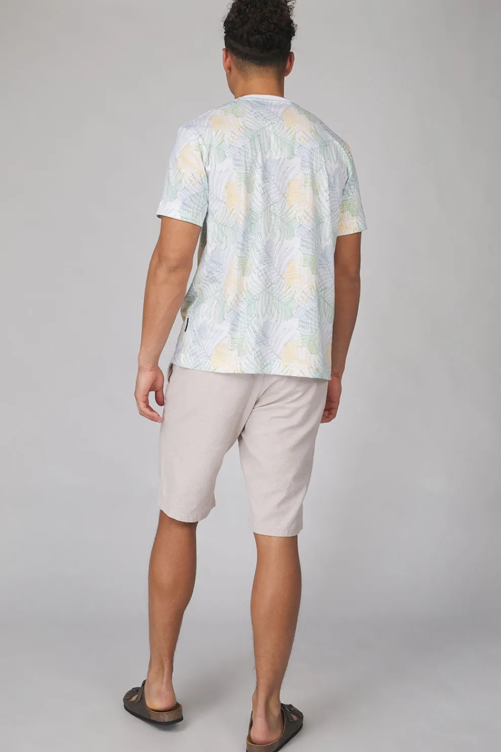 Discount Tom Tailor Short 1040229 White Multicolor Leaf Design