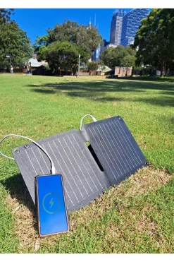 Zonne-Energie Oplader Solarbooster 14W Foldable Solar Panel-Xtorm Best